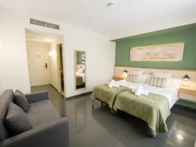 UP Hotel Velilla — foto 4