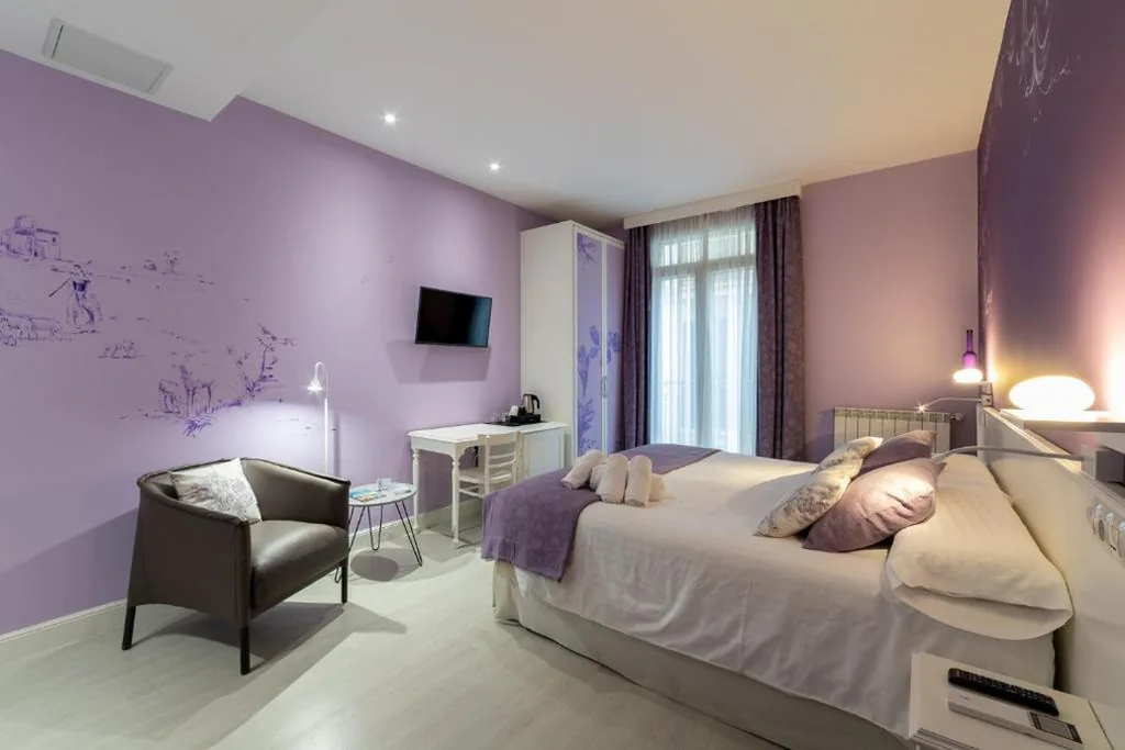 Chambre double supérieure avec balcon — Ur-Alde