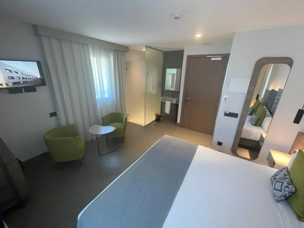 Executive Suite — Urban A+++ Hotel