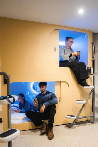 Urban Cube Hostel Granada — 写真 9