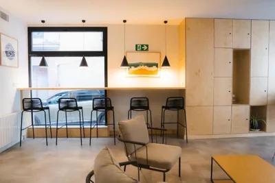 Urban Cube Hostel Granada — 写真 10