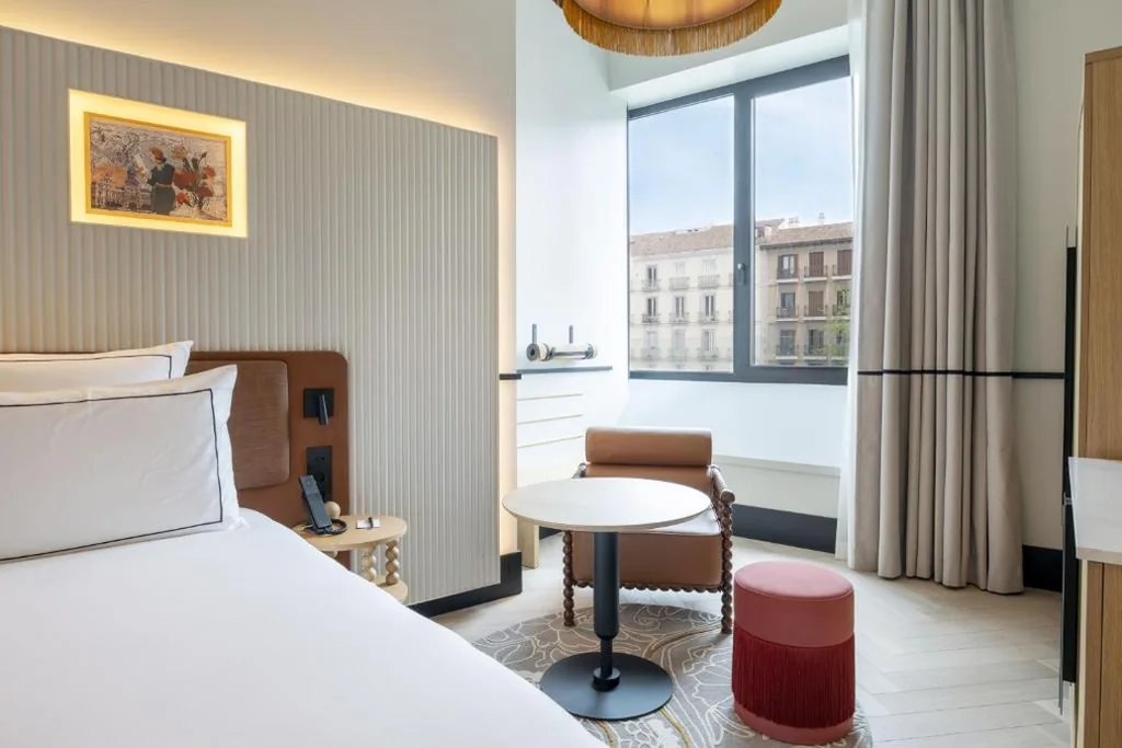 La Essential — Urban Hive Madrid