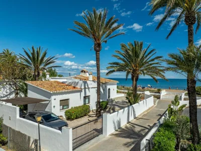 Urbanización El Oasis, 20 Villas en 1ª Línea Playa — foto 4