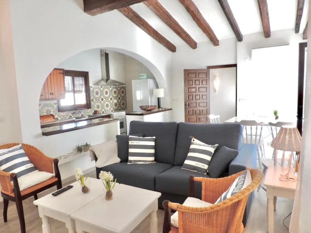 Vivenda Dentol com 2 quartos — Urbanización El Oasis, 20 Villas en 1ª Línea Playa
