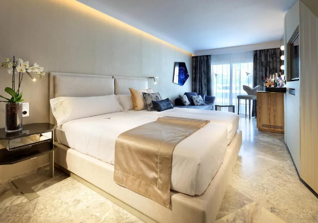 Superior Club-Zimmer mit Eintritt zum Ushuaia Club — Ushuaïa Ibiza Beach Hotel - Adults Only - Club Entrance Included