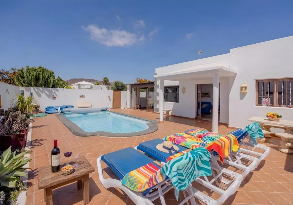 Villa — Utopia, villa 4 bedrooms, heated pool & complete privacy