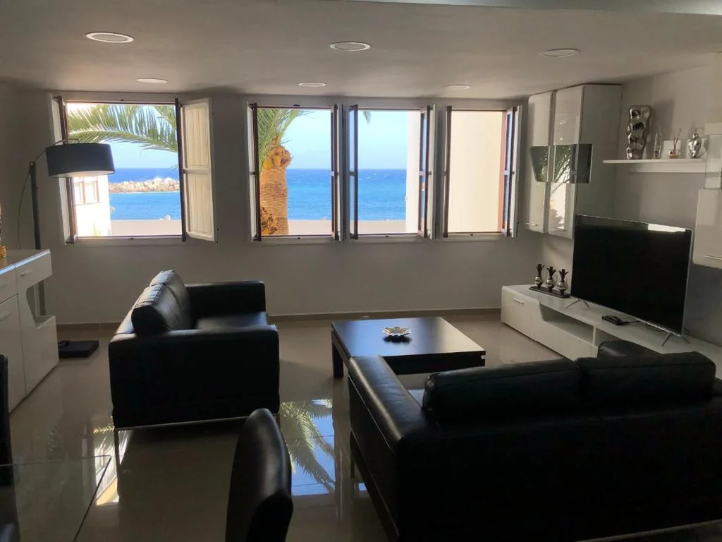 Villa — V&C Luxury Sea House
