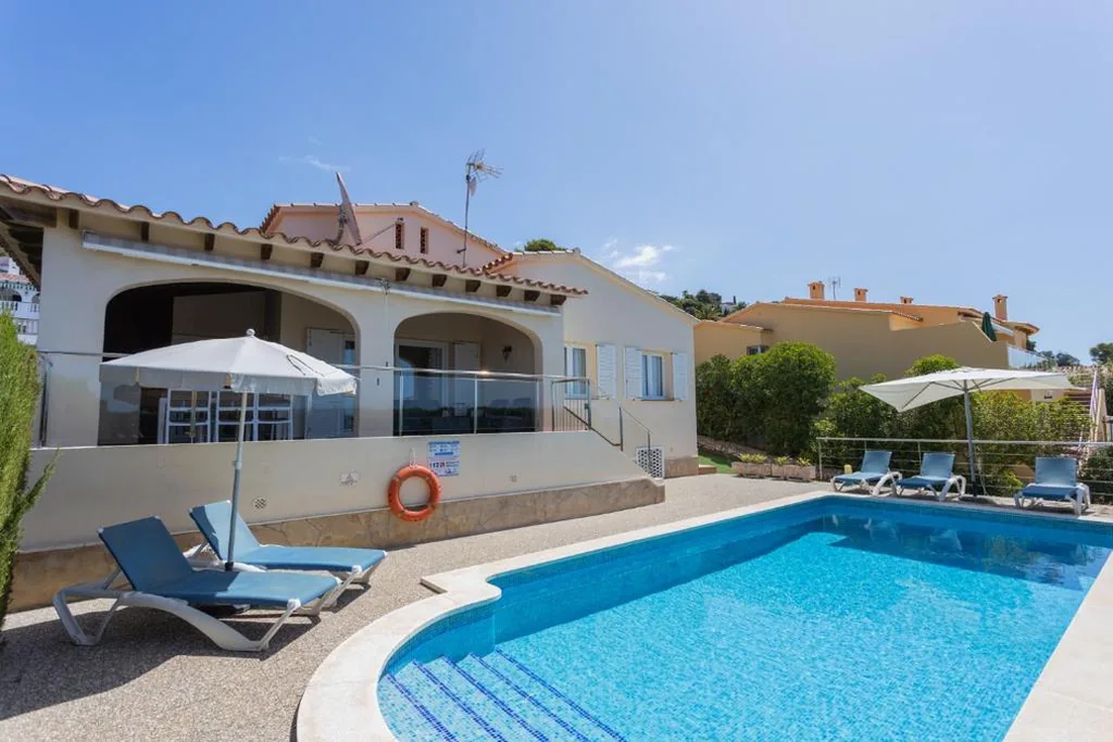 Villa — V130 Villa Primavera