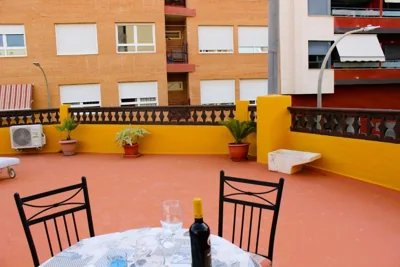 Vacaciones tierra y mar Casa en el centro con patio y terraza — foto 6