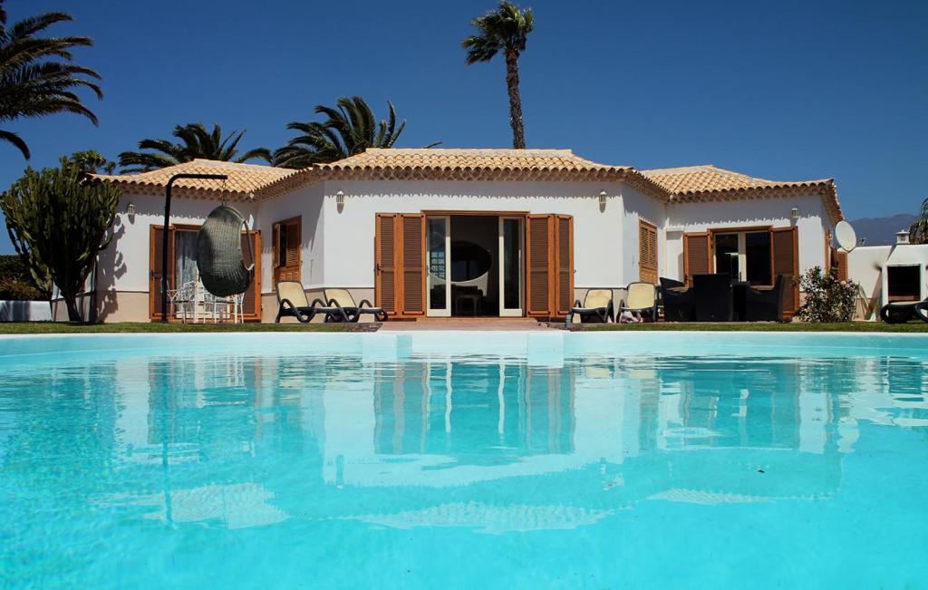 Vacation Station, Golf del Sur