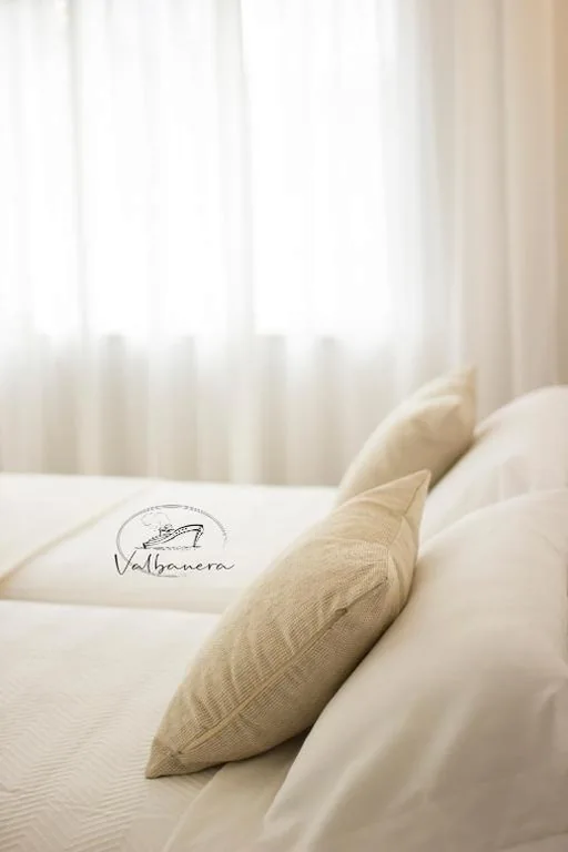 Doppelzimmer mit Dusche – 2 Betten — Valbanera