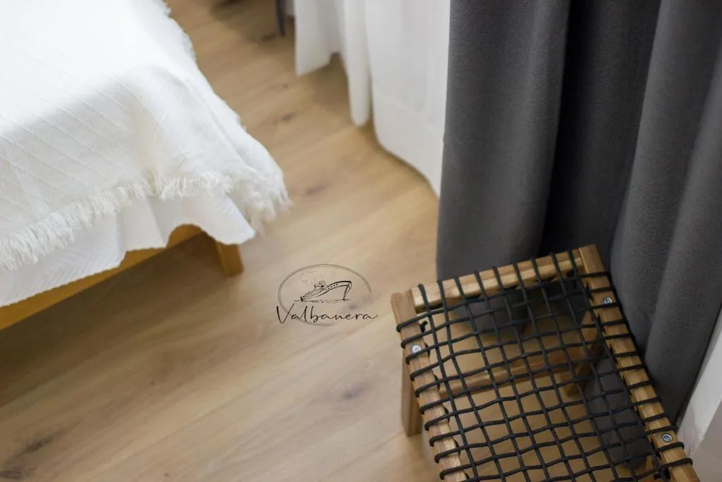 Komfort-Dreibettzimmer mit Dusche — Valbanera