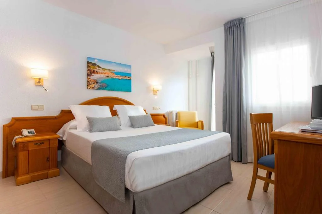 Double Room with Balcony — Valentin Reina Paguera - Adults Only