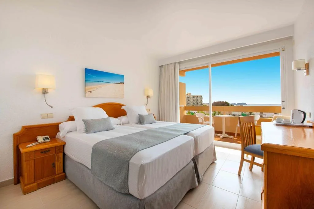 Double Room with Sea View and Balcony — Valentin Reina Paguera - Adults Only