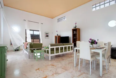 Venus House — photo 9