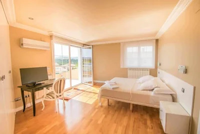 Ver Venir, acogedoras habitaciones con piscina — foto 2