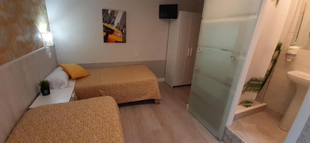 Double Room - 2 Beds — Verdemar Rooms