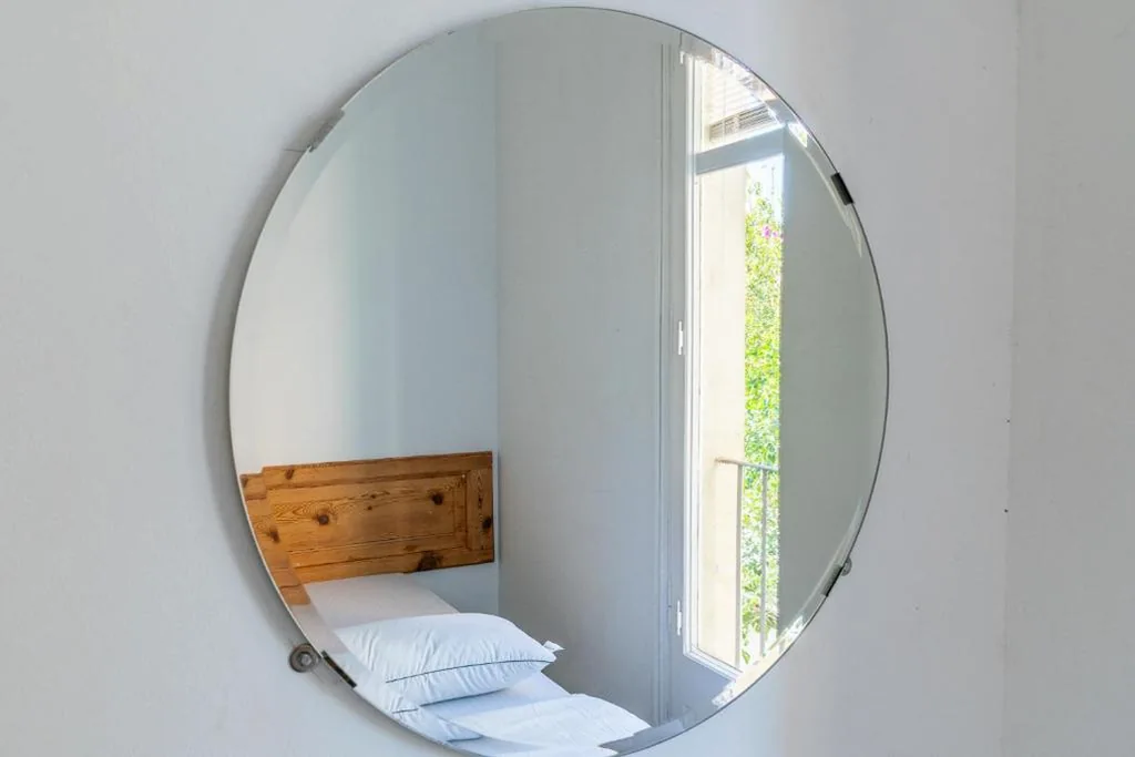 Chambre double avec salle de bains privative - 2 lits — Verdi 254