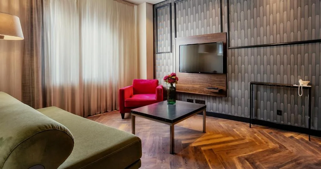 Suite Júnior Superior com banheira de hidromassagem — Vértice Sevilla Aljarafe