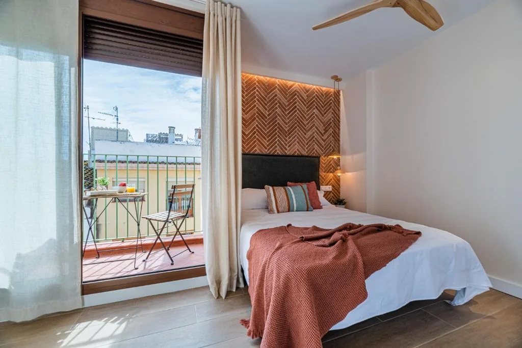 Camera doppia Deluxe con balcone — Vestal Suites Domo Adults Only