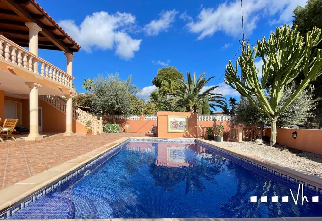 Villa mit 5 Schlafzimmern — VH CostaBlanca - CARRASQUETA
