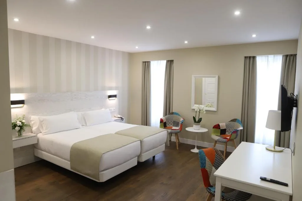 Habitación Doble Deluxe - 2 camas — VÍA XIX