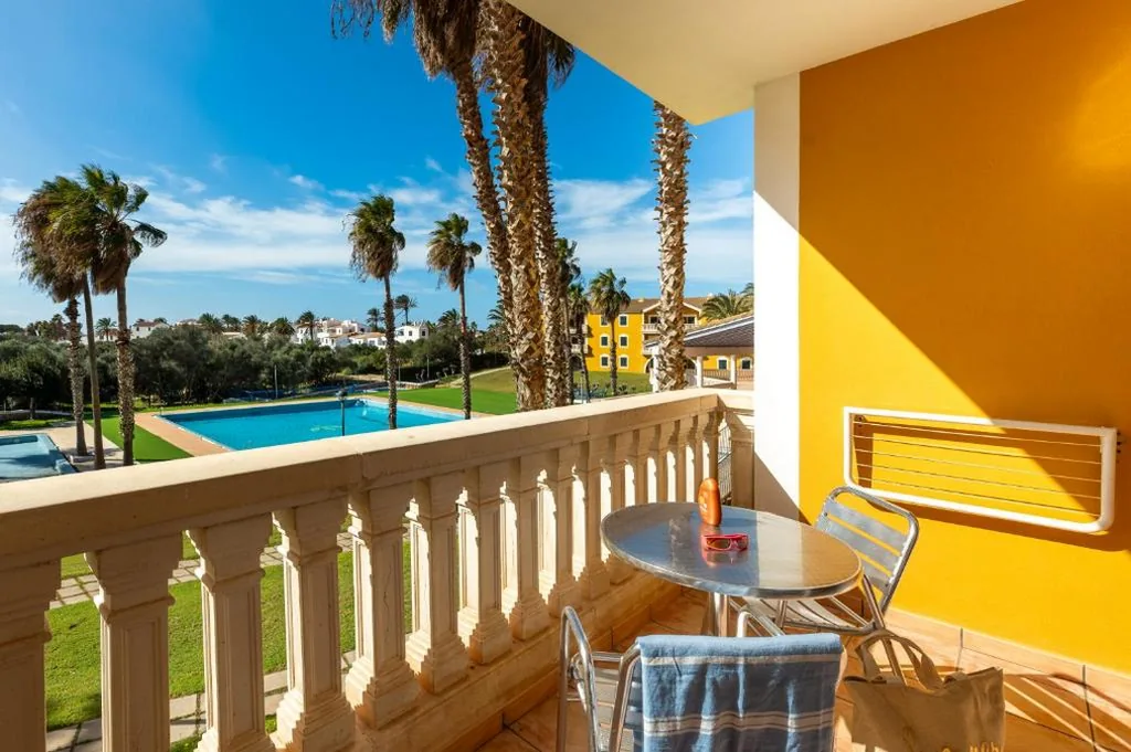 Apartment mit Poolblick — Vibra Blanc Palace Aparthotel