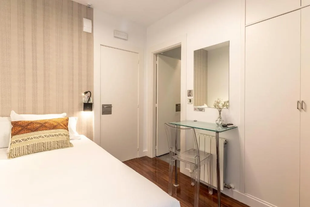 Habitación Individual con vistas al patio — Victorooms