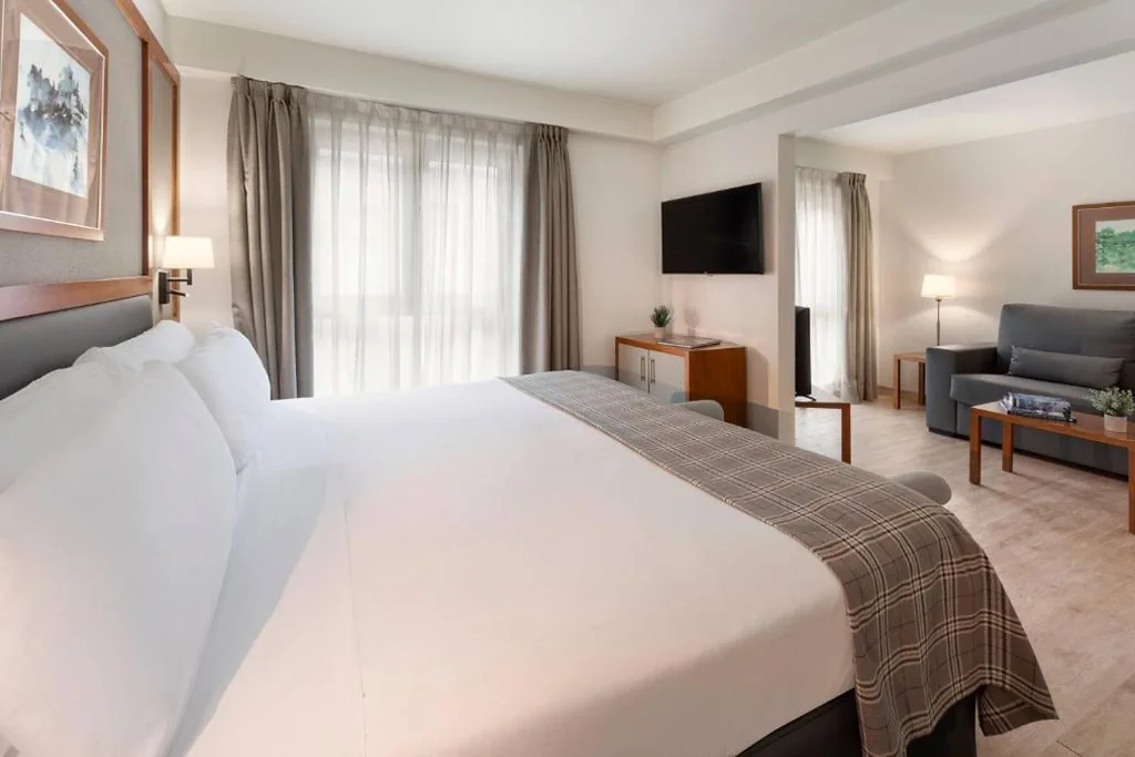 Habitación Familiar — Vielha Val d'Arán, Affiliated by Meliá Hotel