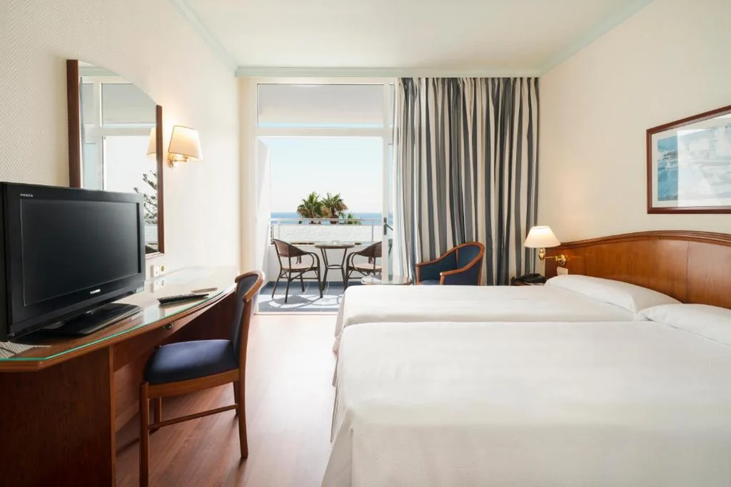 Quarto Duplo Conforto com Vista Mar — VIK Hotel San Antonio