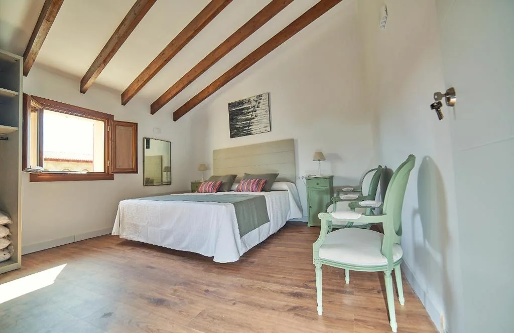 Deluxe Double Room with Castle View — Vila Alaró TI