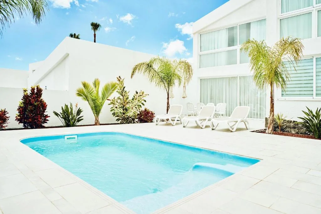3ベッドルーム・アパートメント — VILA CARLA - 3BDR + 3BATH in Amarilla Golf