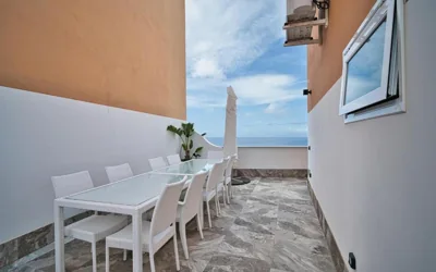 Vila Ocean View, Private Jacuzzi, AC — Foto 9