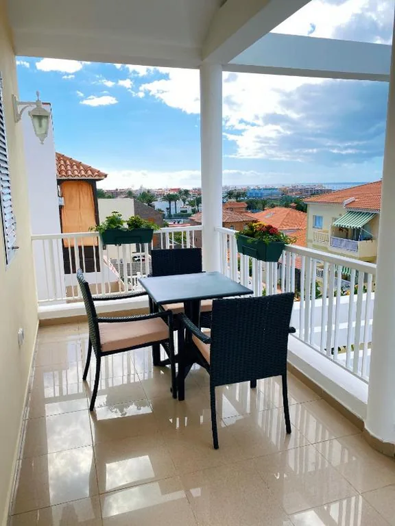 Quarto Familiar com casa de banho privativa — Villa 8 Islas
