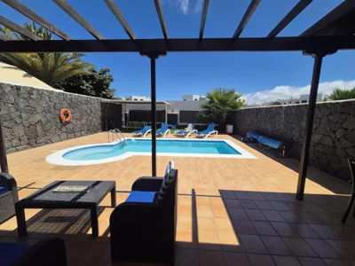 Villa Adel, Oasis de paz con piscina climatizada — foto 12