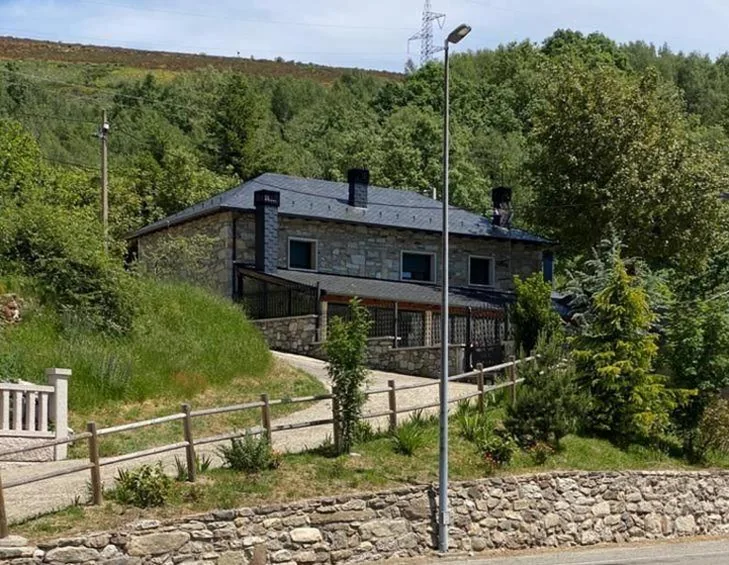 Villa — Villa Adilia
