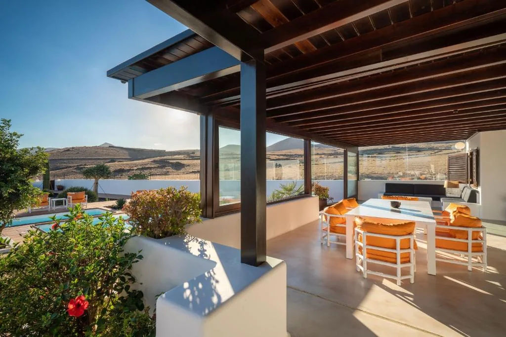 Three-Bedroom Villa — Villa Agave // Villa Cardón