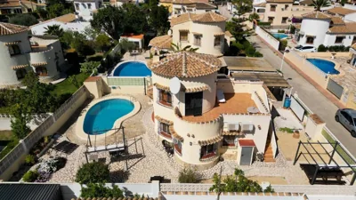 Villa al Mar, Els Poblets, Top Lage und Ausstattung, Pool, WIFI 300Mb, eigener überdachter Parkplatz, Photovoltaik Bonus, nah am Strand 500m — foto 3