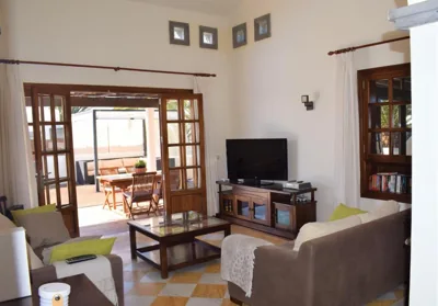 VILLA ALAI Piscina climatizada privada y pérgola chill out — Foto 6