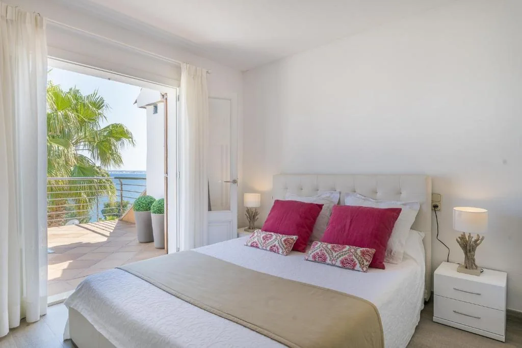 Villa Alcanada - Family only