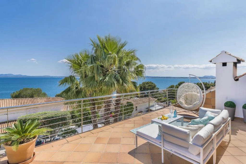 Villa con 5 camere da letto — Villa Alcanada - Family only