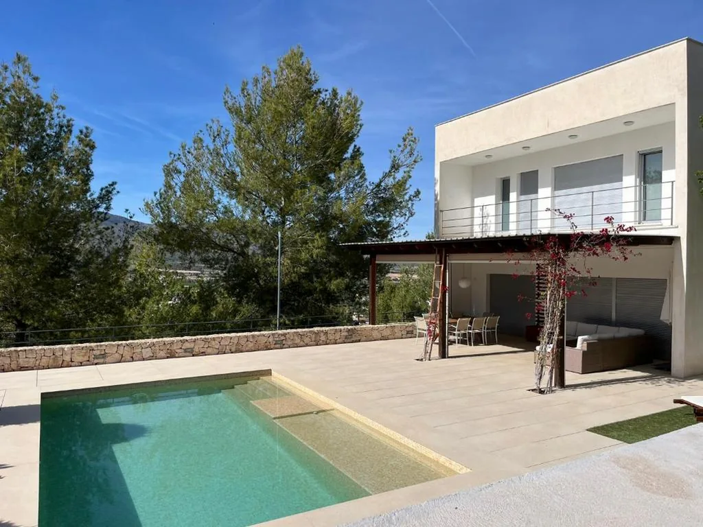 别墅 — Villa Aldora. Villa con piscina en Moratalla