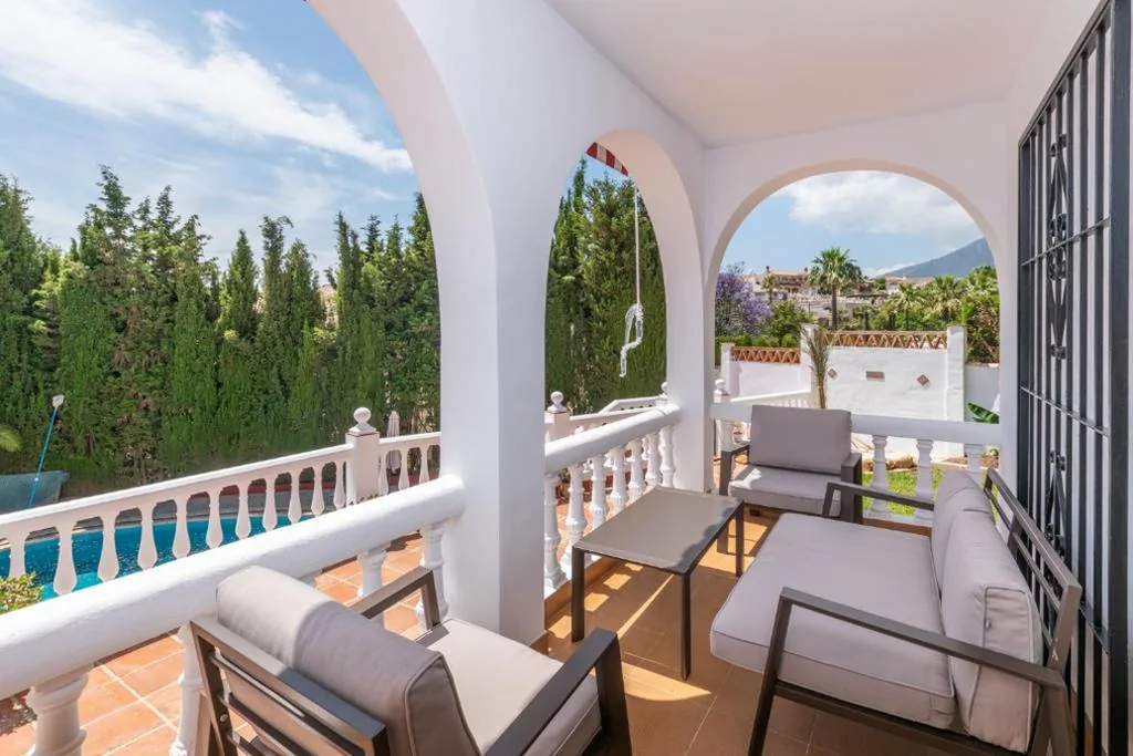 VILLA ALEGRIA Big terrace, private pool & parking