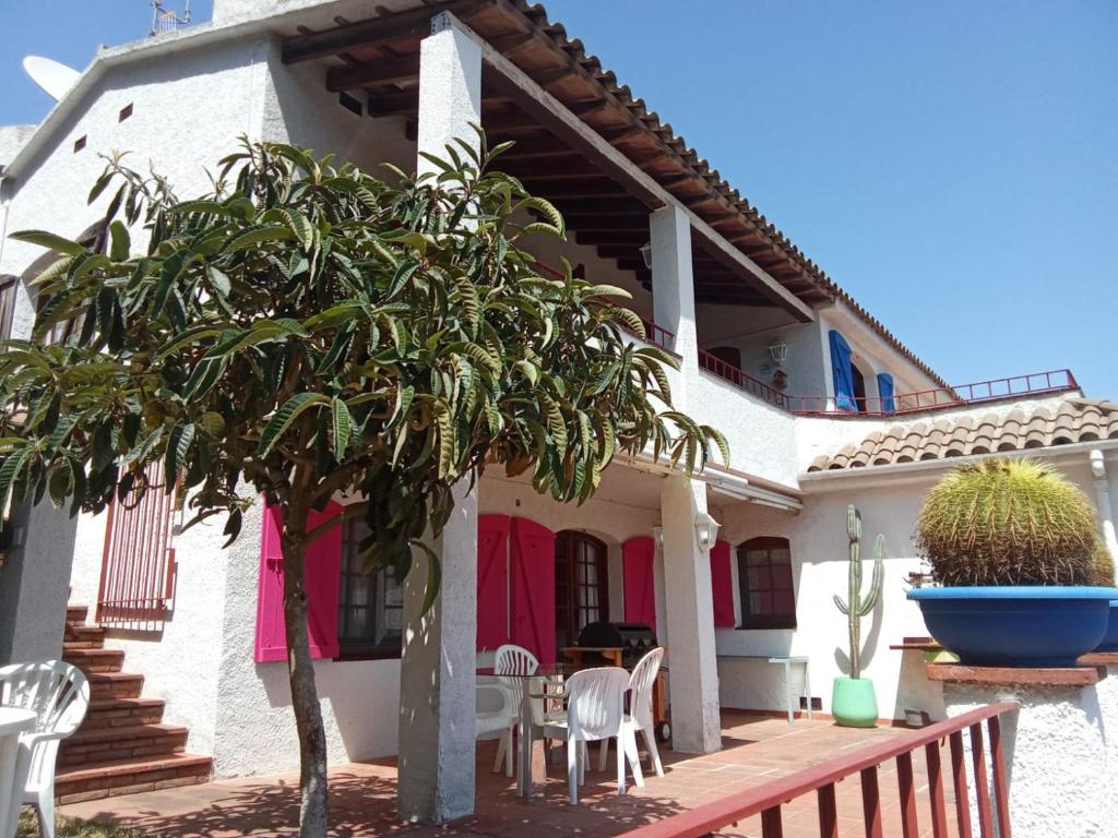 Villa Alella, 5 bedrooms & pool