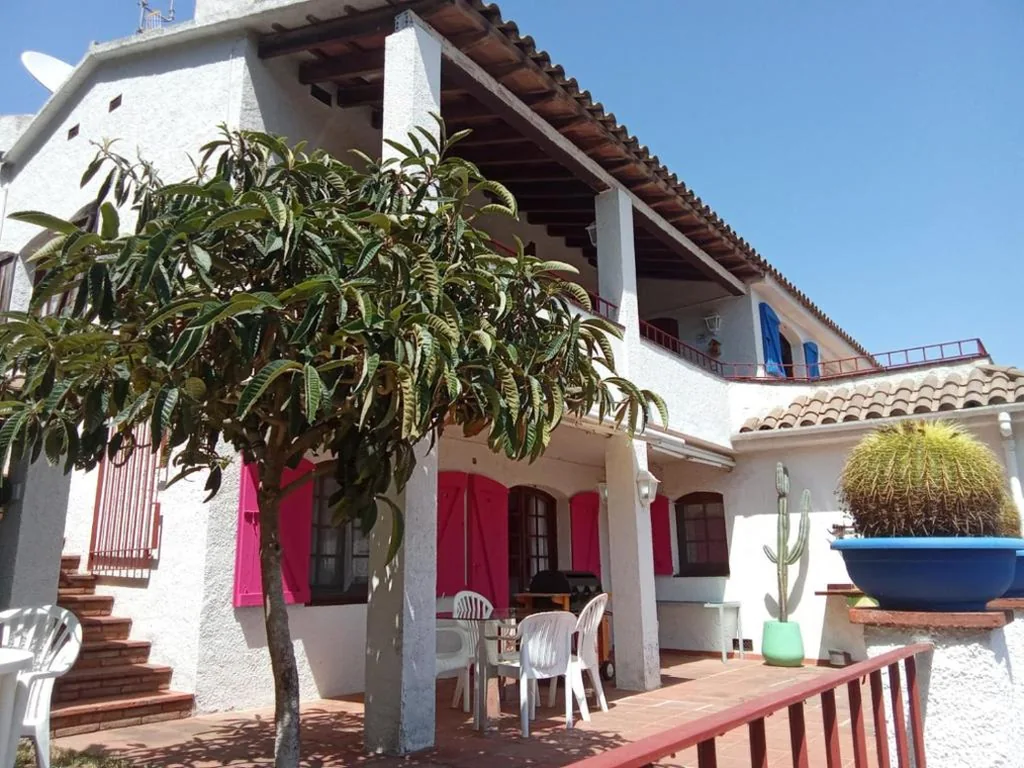 Villa — Villa Alella, 5 bedrooms & pool