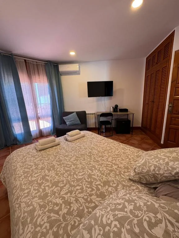 Suite with Balcony — Villa Allyson Boutique Guesthouse