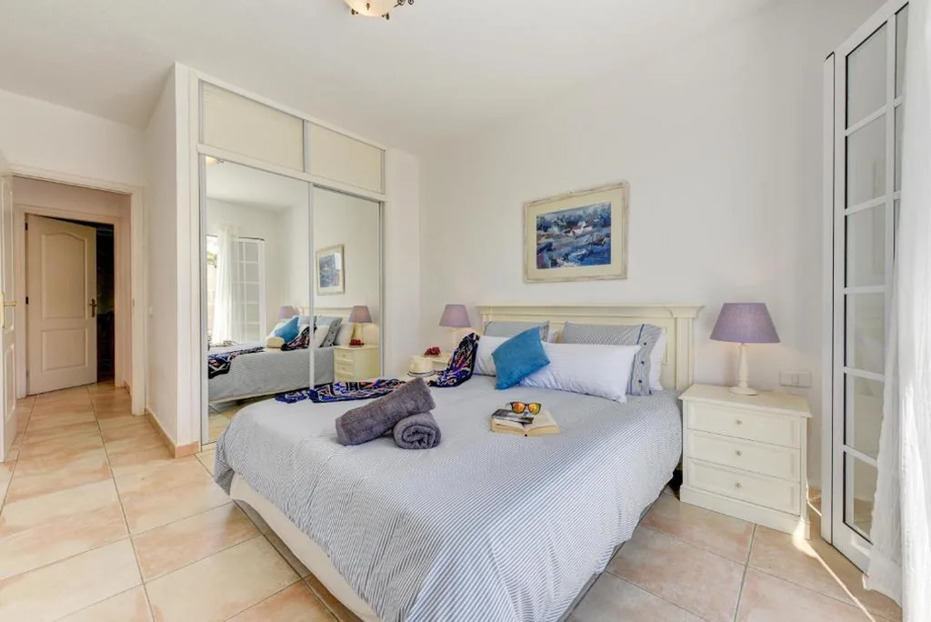 Villa Aloe con piscina climatizada, Playa Fañabe, Costa Adeje