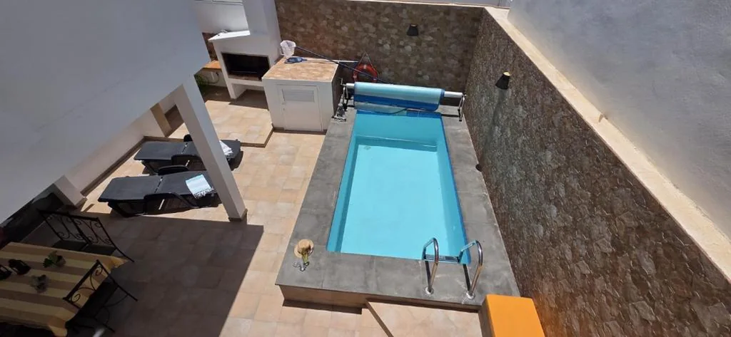 Villa con piscina privada — Villa Amanecer