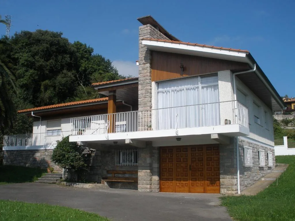 Casa com 4 quartos — Villa Amelia