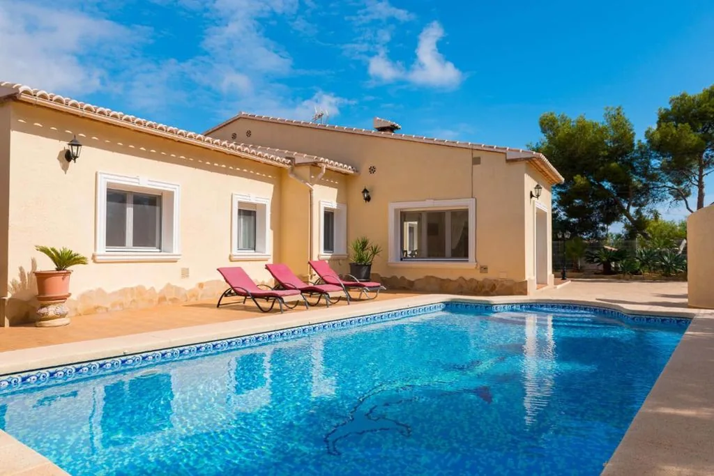Villa con piscina privada — Villa Amelia - PlusHolidays